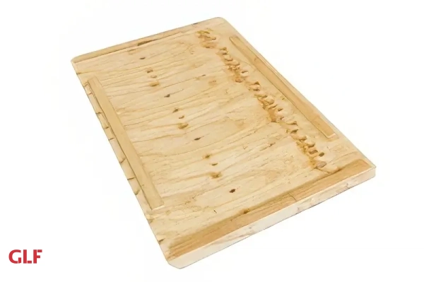 Custom-made plywood lids for pallet collars, providing durable protection for products during storage and transport